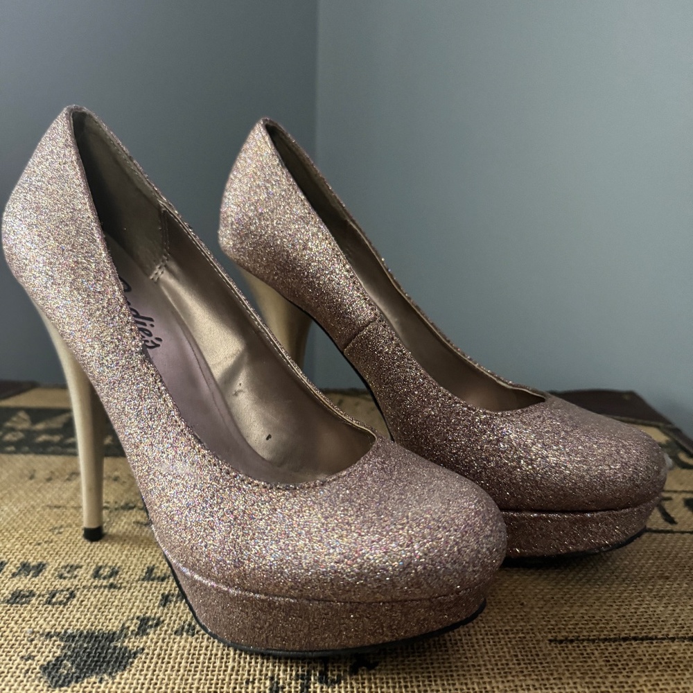 CANDIES GLITTER HIGH HEEL SHOES- 6.5 Medium